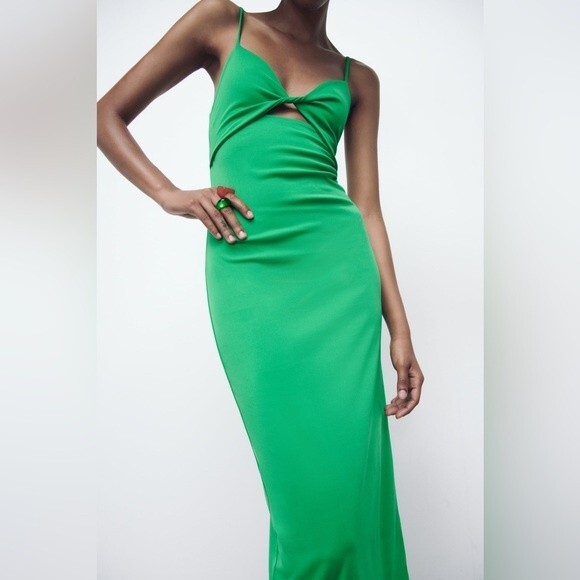 ZARA GATHERED DRESS - Picture 2 of 5